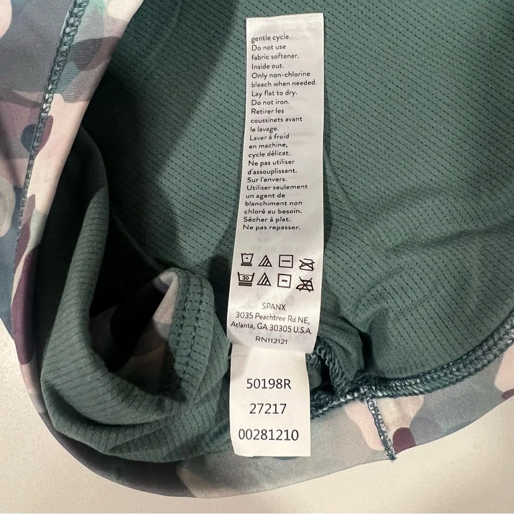 Spanx women's Camo Print Sports Bra low impact‎ size XL
